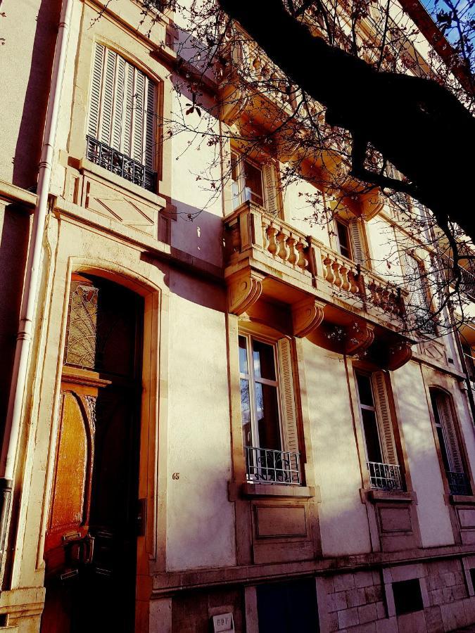 B&B Un Lit Sous Les Etoiles Nancy Zewnętrze zdjęcie